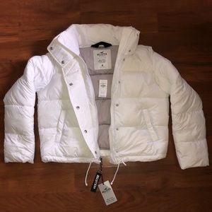 Hollister Mock-Neck Puffer Jacket (White)